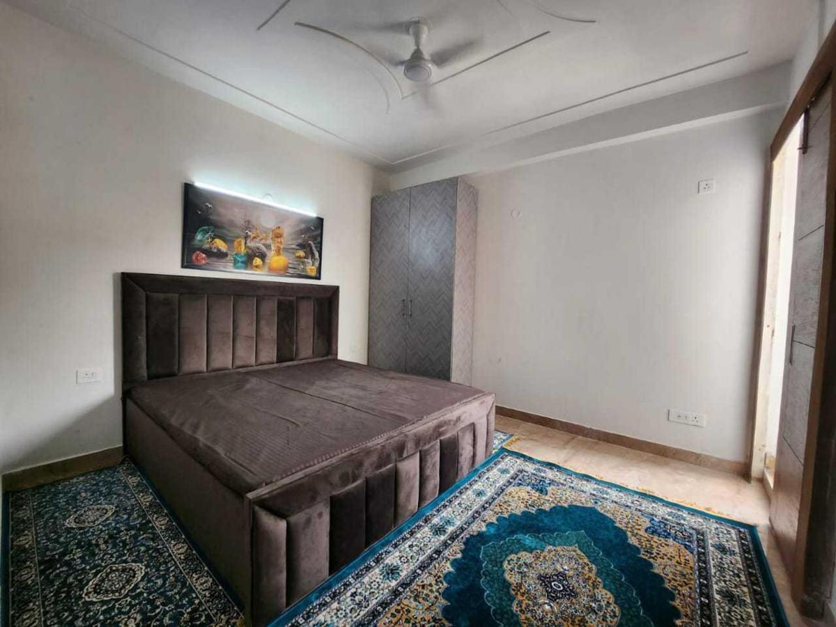 Oyo Shaurya Near Nangli Metro Station 3* New Delhi